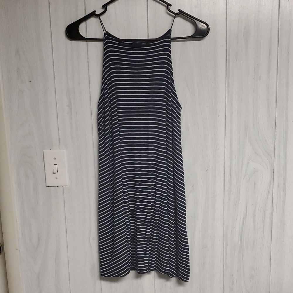 Forever 21 Blaxk And White and White Striped Top Sz Sm